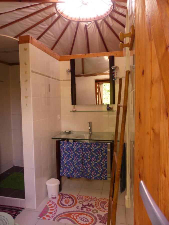 Les Yourtes D'Hotes Plouguiel Bagian luar foto