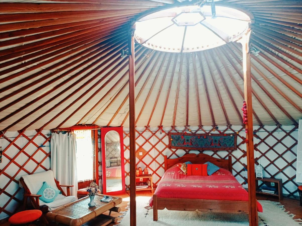 Les Yourtes D'Hotes Plouguiel Bagian luar foto