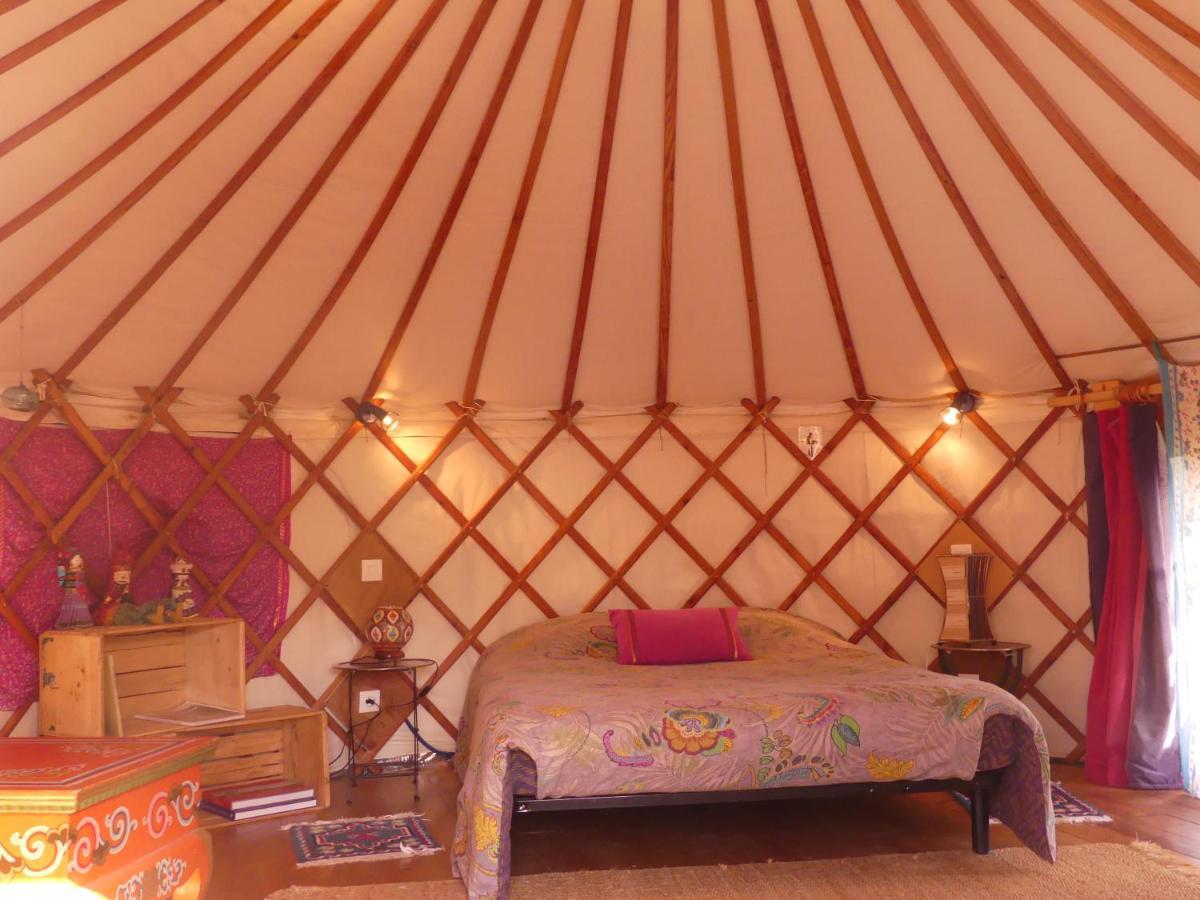 Les Yourtes D'Hotes Plouguiel Bagian luar foto